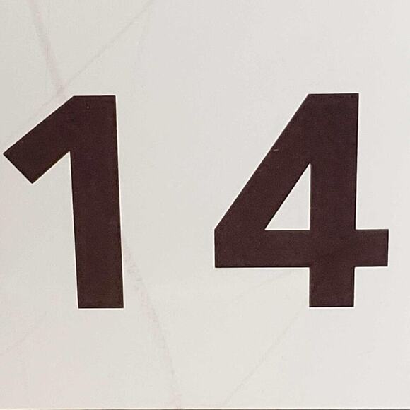 Under Armour UA Golf Shorts Men's Size 34 Tan Plaid Flat Front Performance - Picture 9 of 9